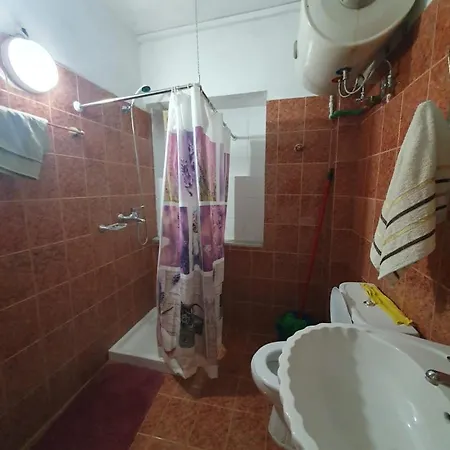 Mona'S Apartments Sarande Room photo
